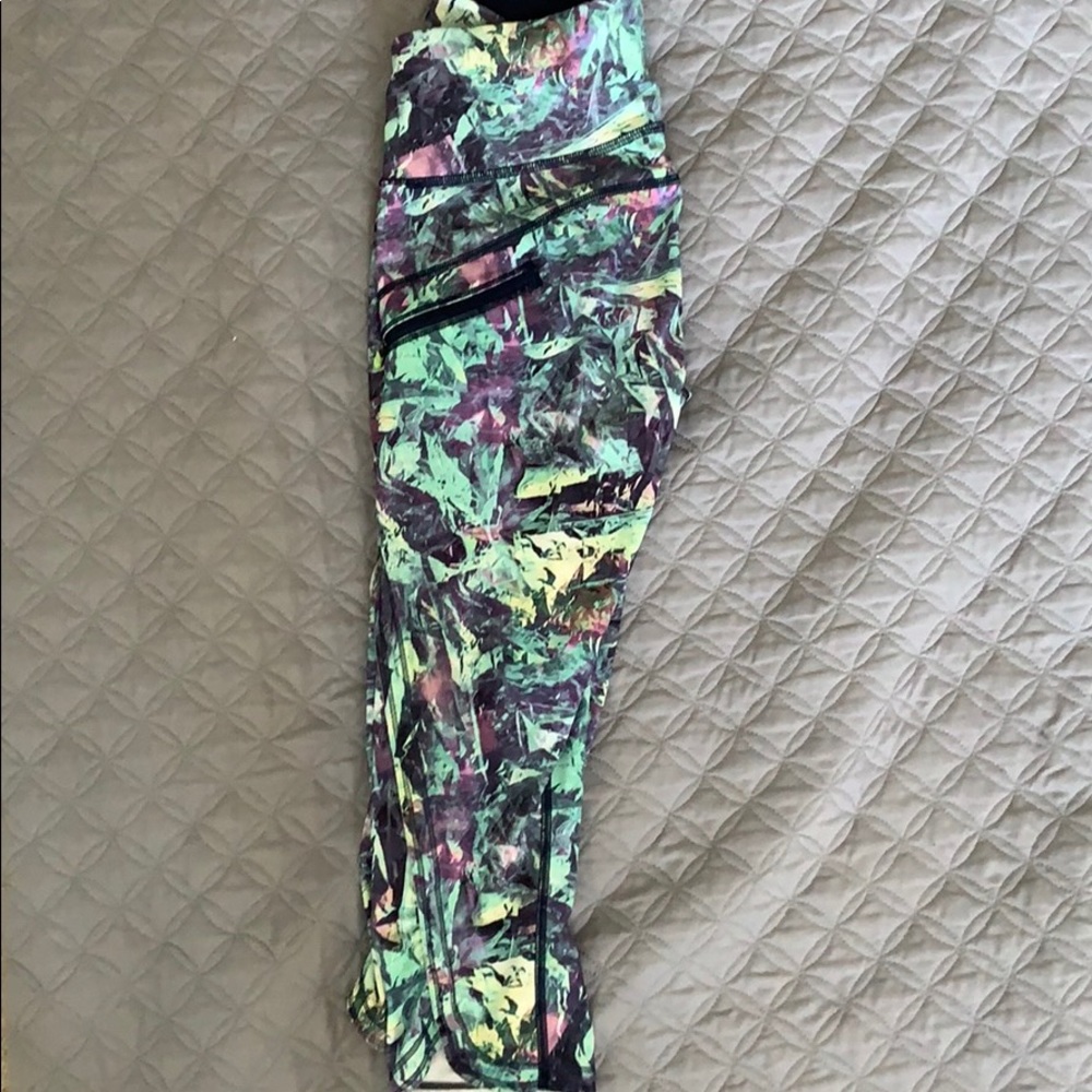 Lulu lemon cropped athletic pants.